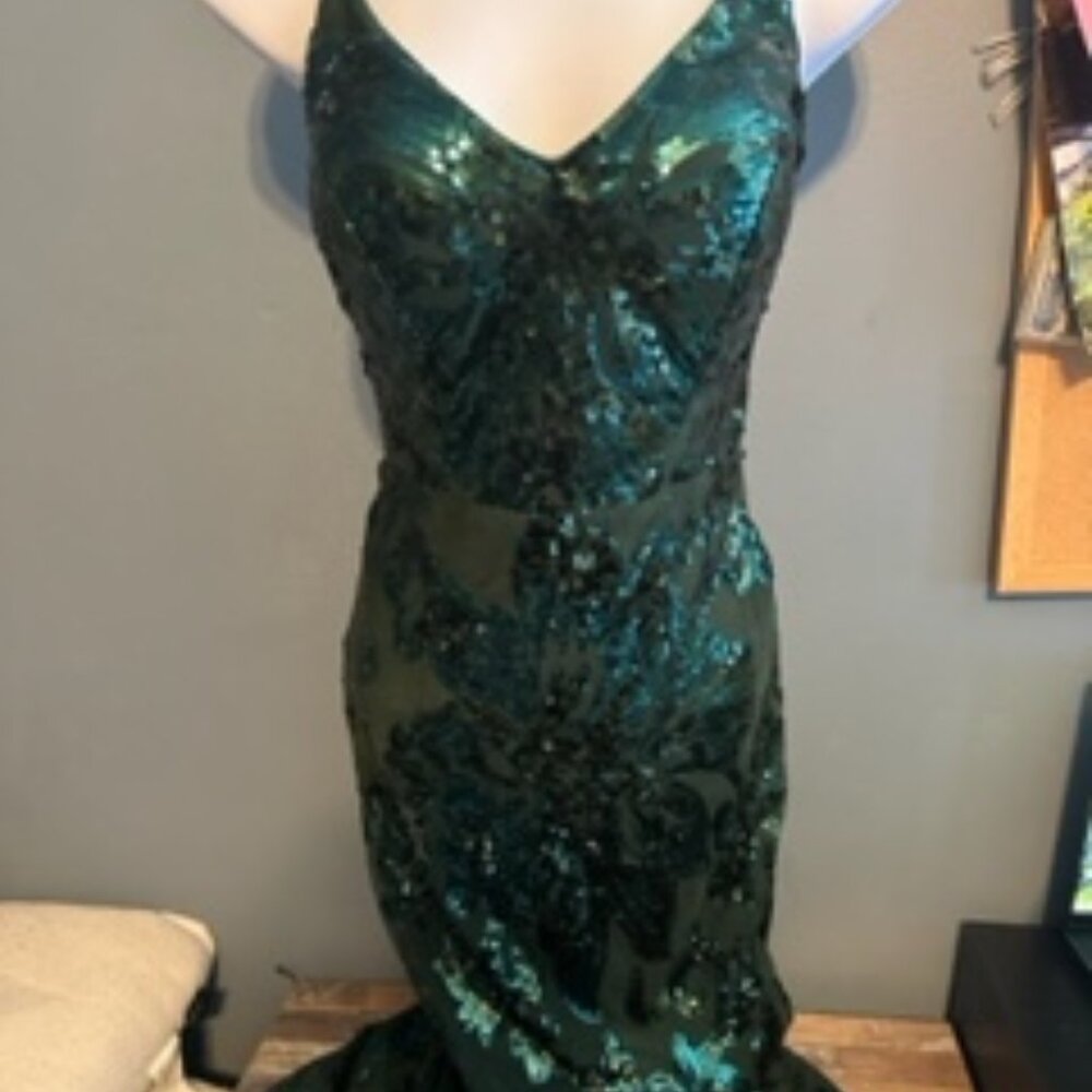 Giffniseti Green long formal dress